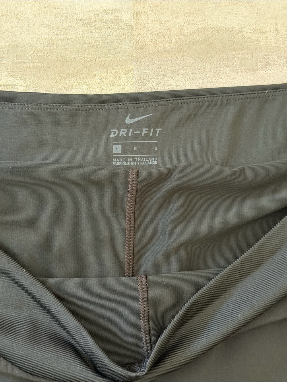 Nike | Dri Core 15” Ladies Golf Skort Black - Size Large - Picture 4 of 6